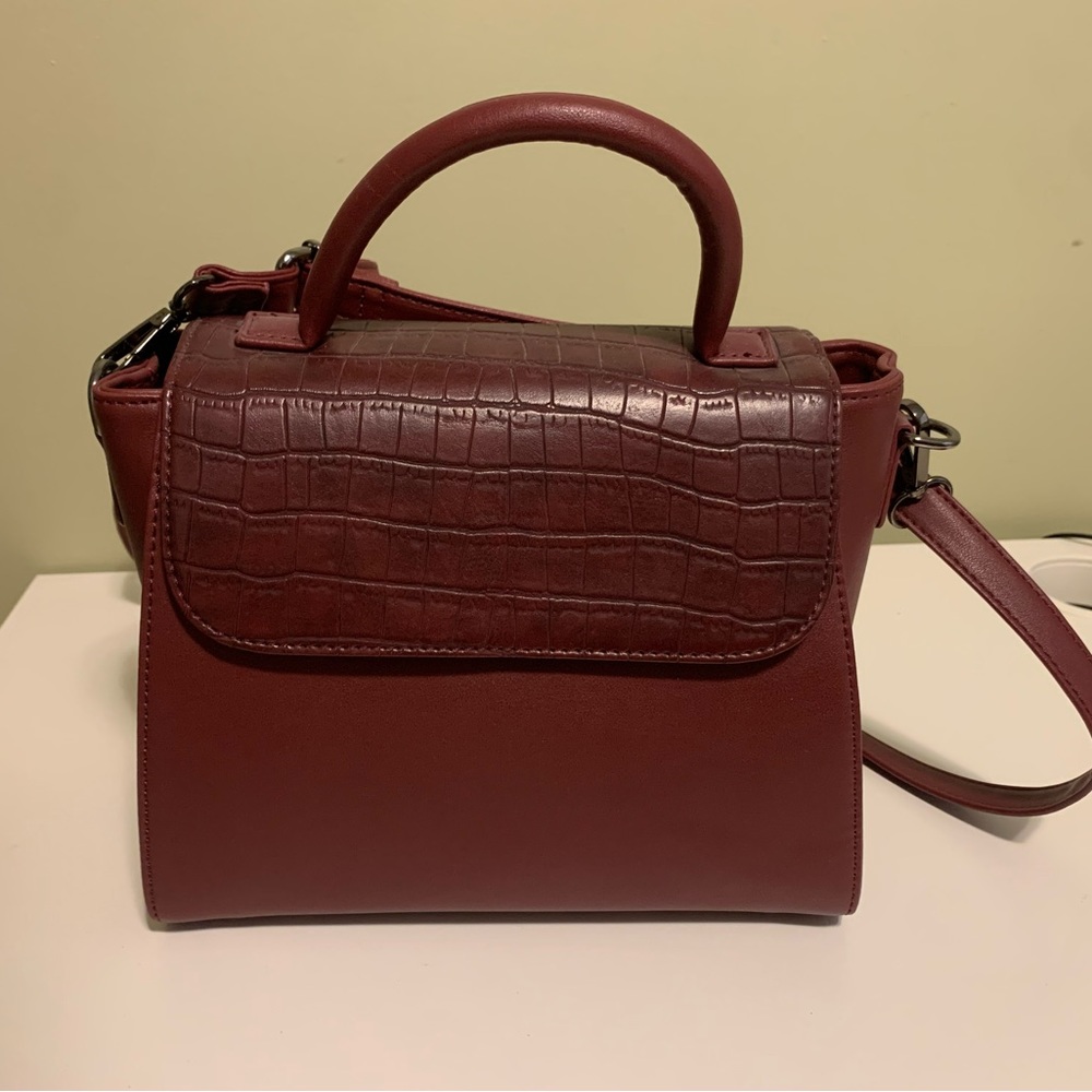 Burgundy Cross Body Purse Never Used